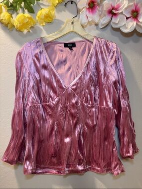 AGB Rose Metallic V-Neck Long Sleeve Blouse